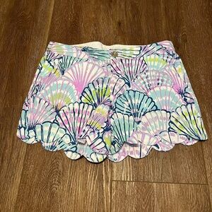 Lilly Pulitzer Scallop Hem Shorts